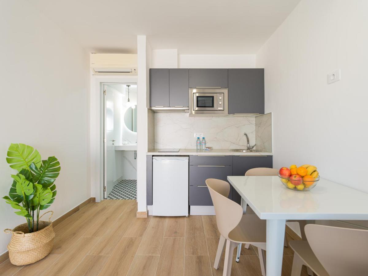Homeforguest Moderno Apartamento En Corralejo Exterior photo