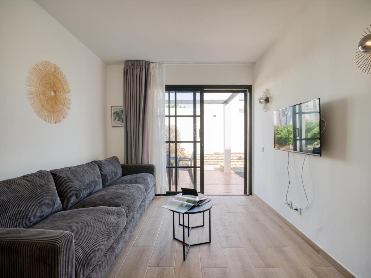 Homeforguest Moderno Apartamento En Corralejo Exterior photo
