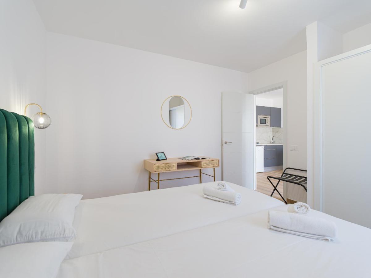 Homeforguest Moderno Apartamento En Corralejo Exterior photo